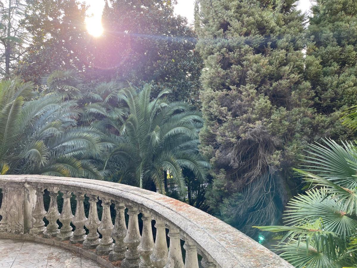 Gagra Hotel Printsevskii Zamok Εξωτερικό φωτογραφία